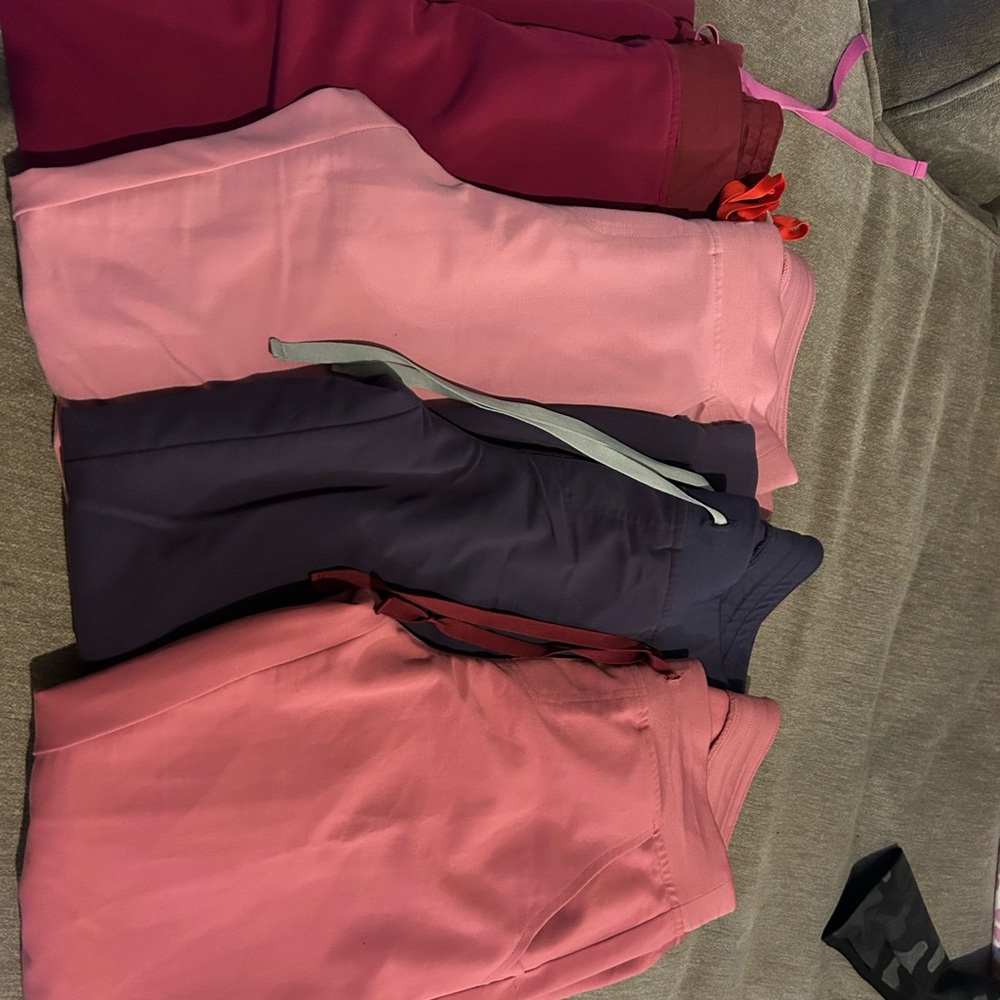 Zamora scrubs. Like new.